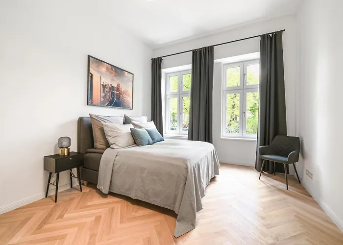 Lägenhet The Bornholmer, Spacious 100m2, Ideal For Groups & Families, 2br, Huge Living Room, 4 - 8 Guests *